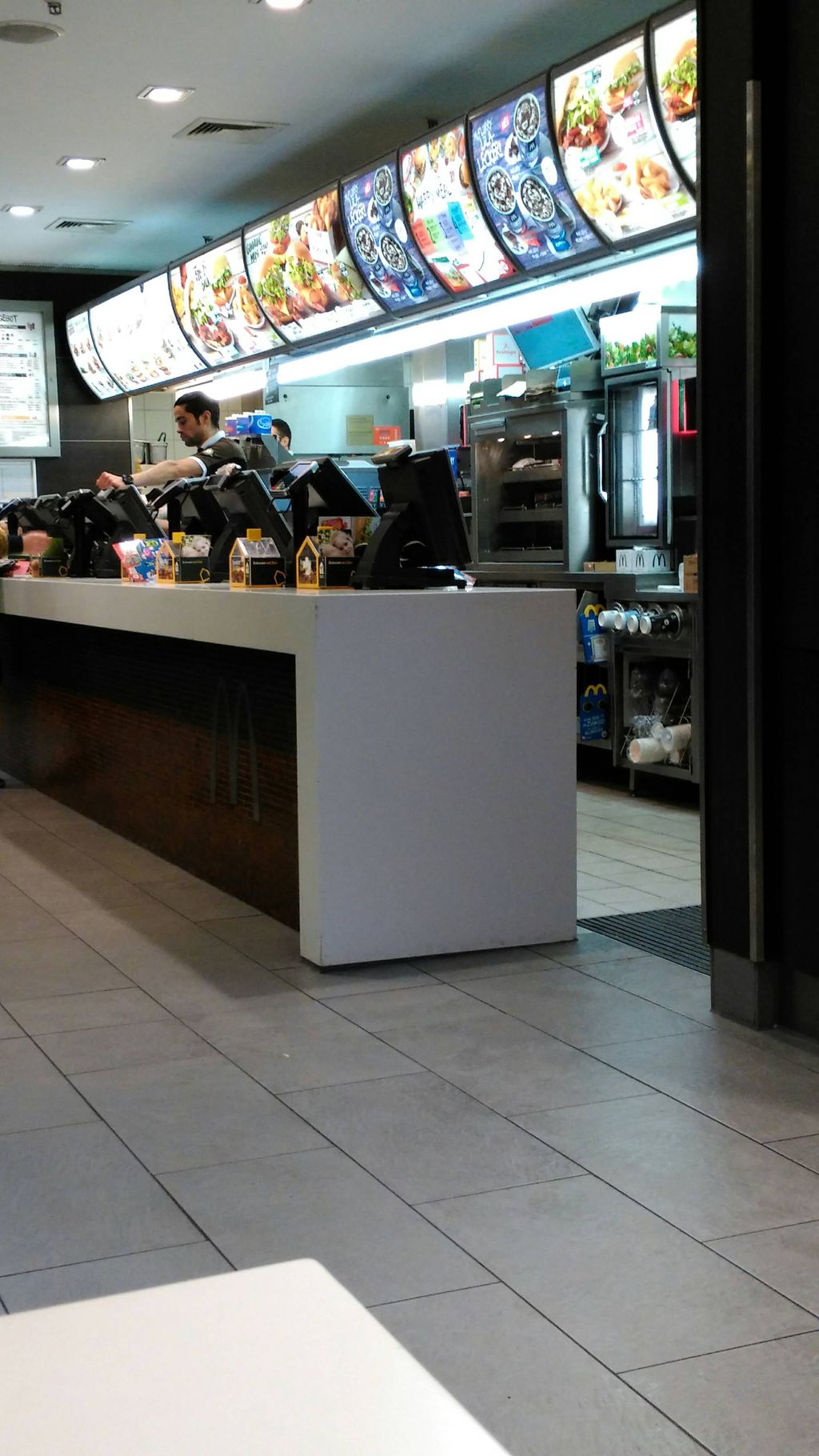 Nutzerfoto 35 McDonald's und McCafé - im Berliner HBf (Hauptbahnhof)