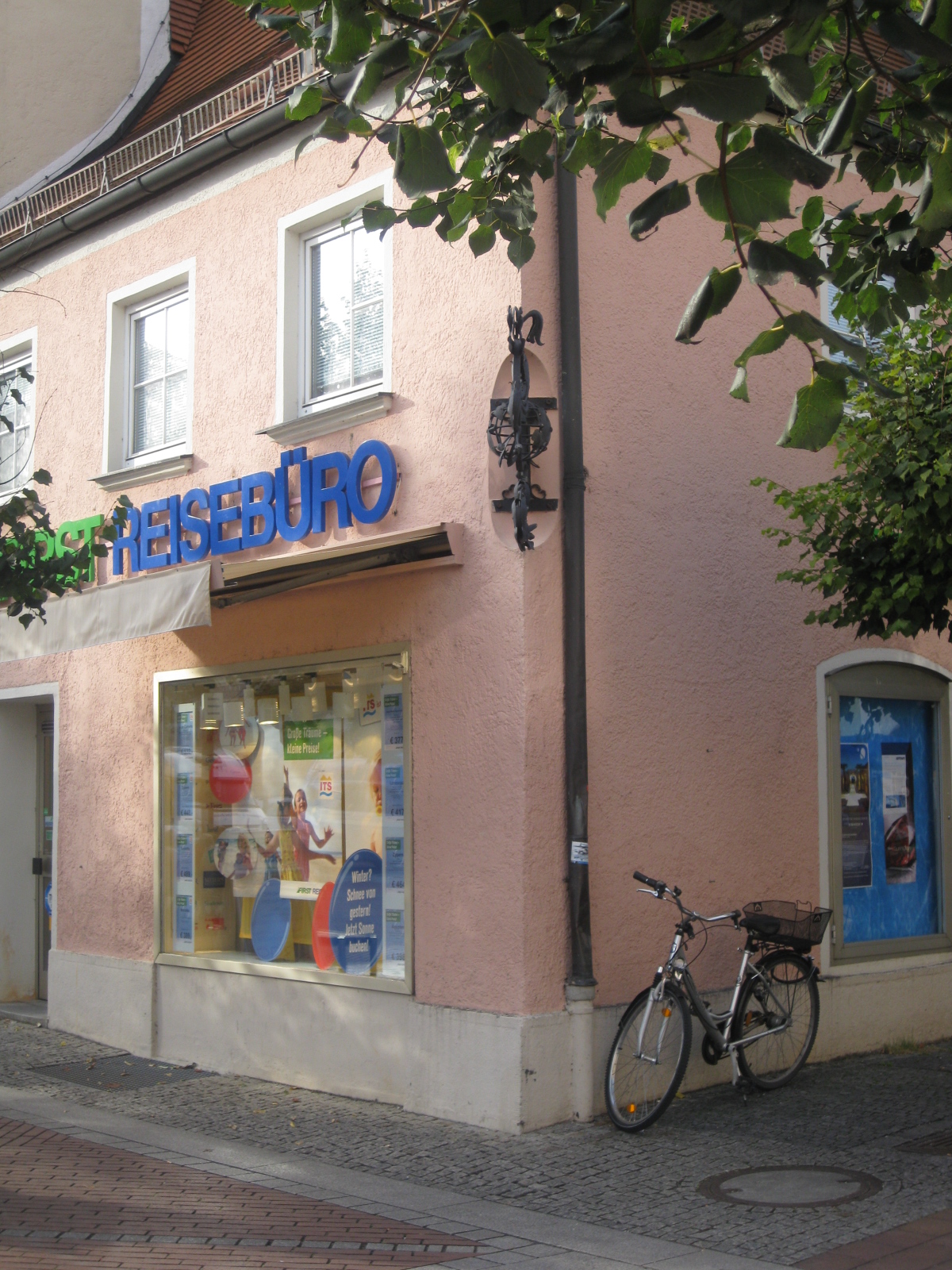FIRST Reisebüro in Erding am Schrannenplatz