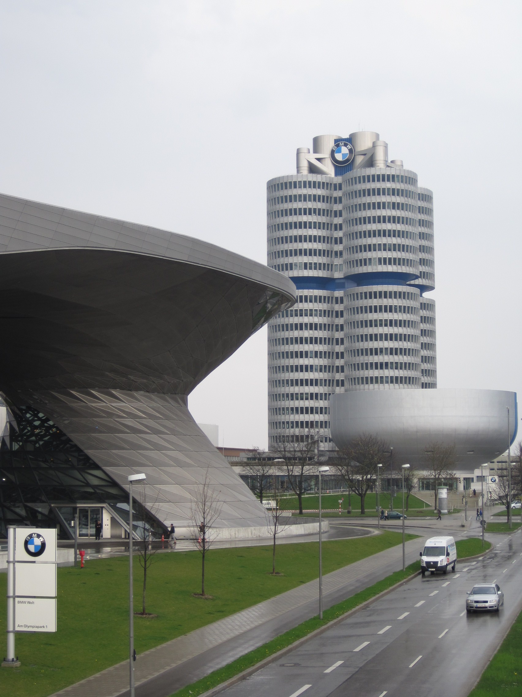 BMW Museum in München beim Olympiapark .