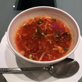 Sauer-Scharf-Suppe 2,60 €