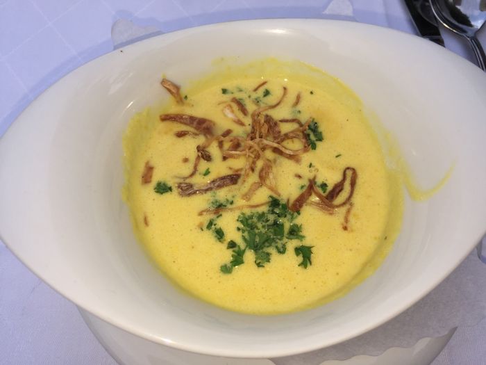 Safransuppe mit Flusskrebsen