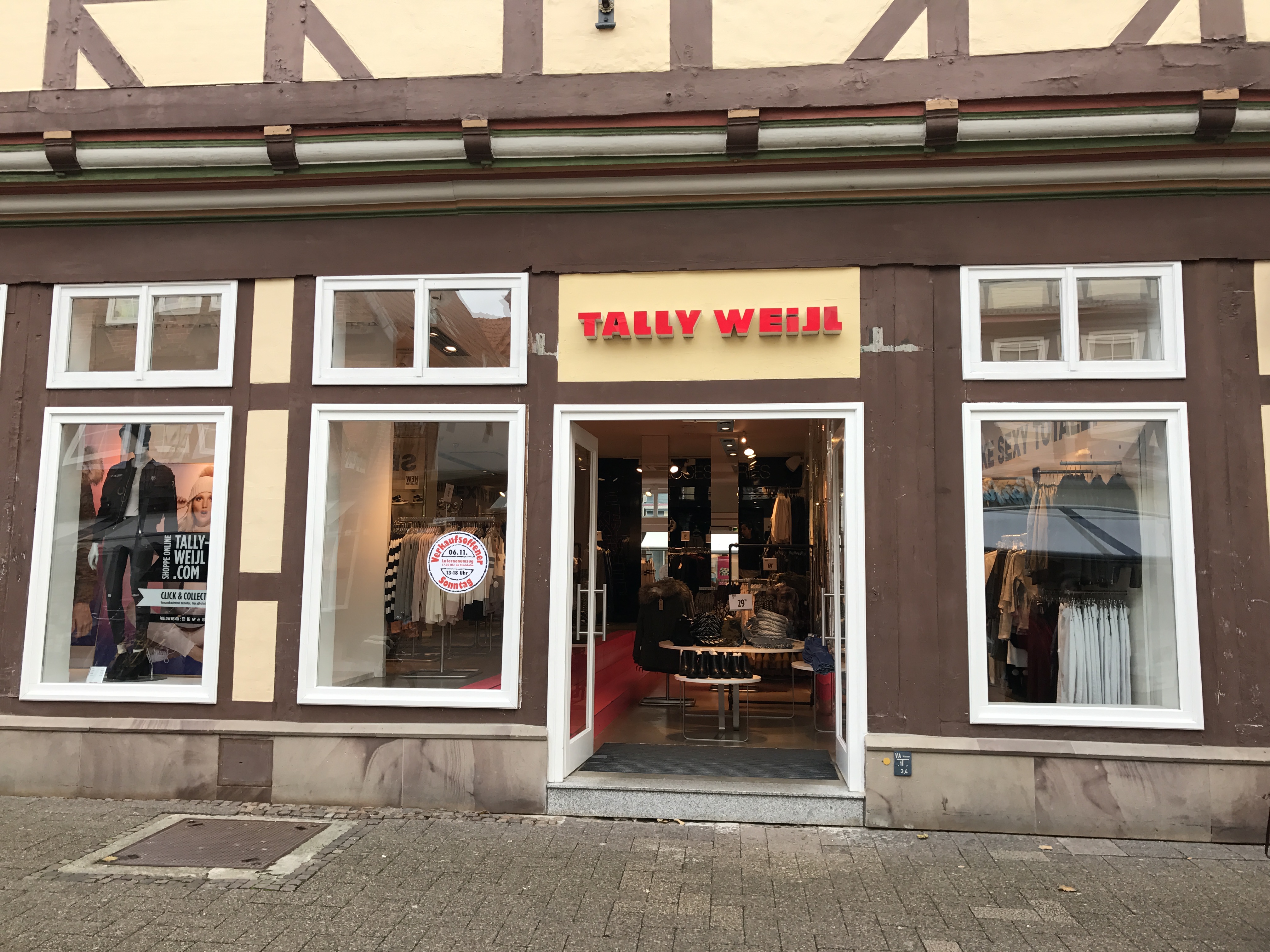 Bild 1 Tally Weijl in Celle