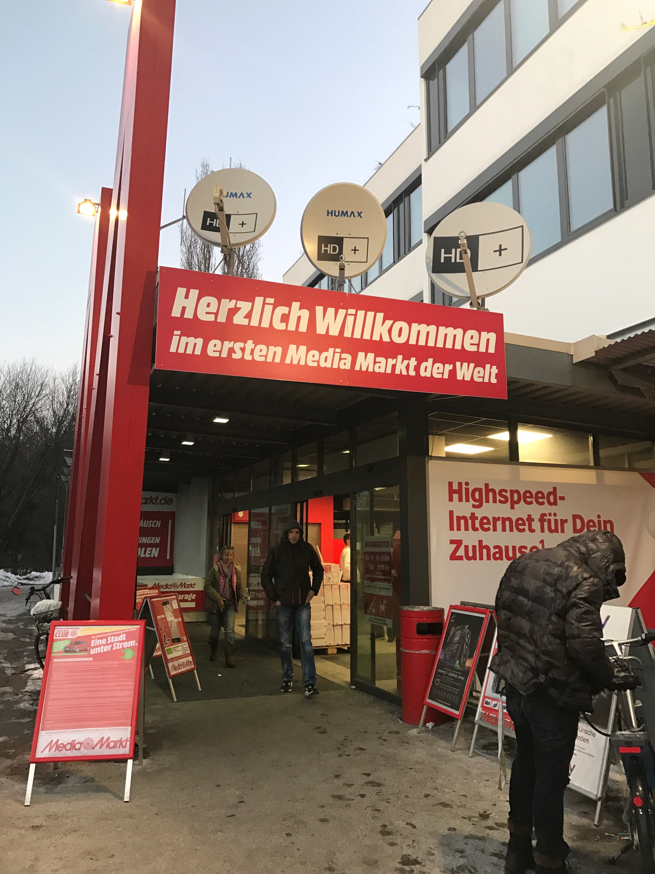 Bild 1 MediaMarkt in München