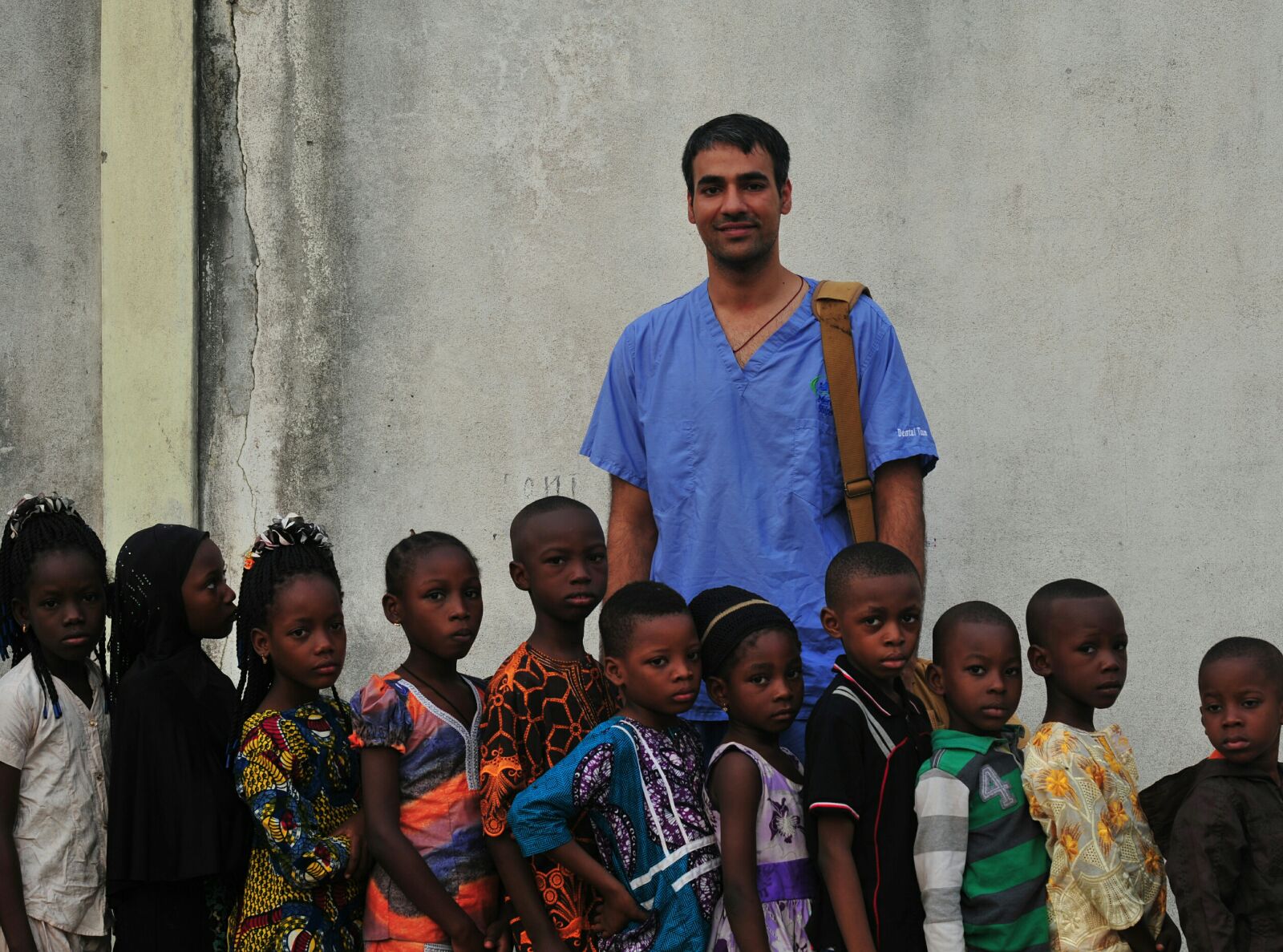 Dr. Prashant Kumar Singh, Assistenzarzt, hier während seiner 4 Wochen als Helfer in Afrika