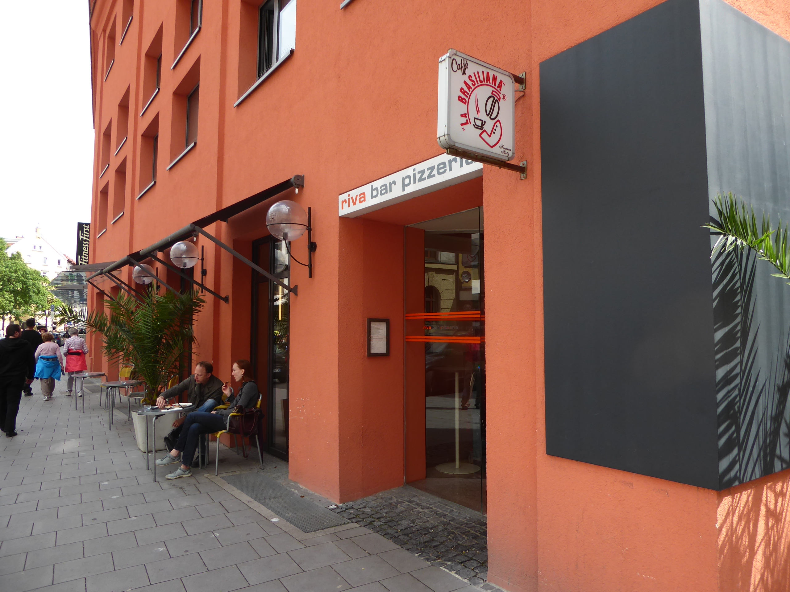 Bild 11 riva bar pizzeria Schwabing in München