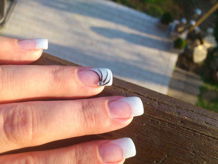 Meine aktuellen Fingernägel von Jessica. Ich finds toll :-)
