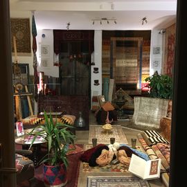 Galerie und Werkstatt für Teppiche und Kunst Pirusan Mahboob in Erfurt