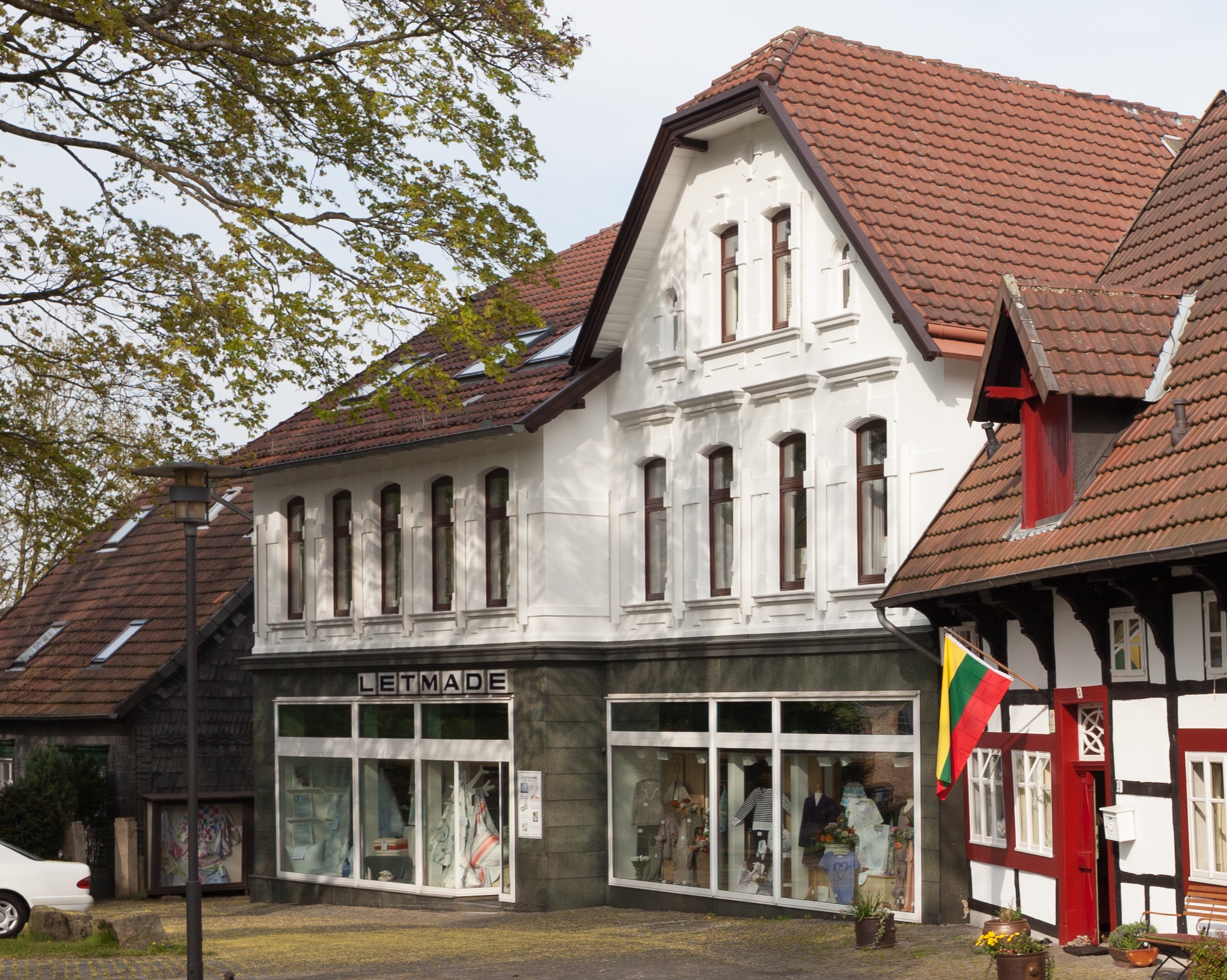 Seit 1878 Ihr Textil- und Bettenfachgeschäft im Herzen von Bielefeld - Schildesche