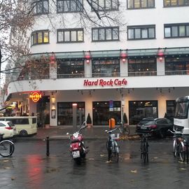 Hard Rock Café von der Meinekestraße aus gesehen.