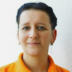 Andrea Sellnau, Rezeptionsleiterin