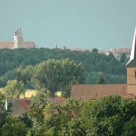 Gebsattel mit &gt;Rothenburg im Hintergrund - Frontfoto des Flyers vom Pflegedienst Philipp, Pflege vor Ort