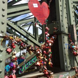 Love Locks auf der Hohenzollern Brücke in Köln