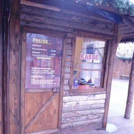 Kölner Eiszauber Kassenhäuschen auf dem Heumarkt in der Kölner Altstadt