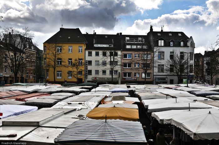 Wochenmarkt Wilhelmplatz - Köln Nippes