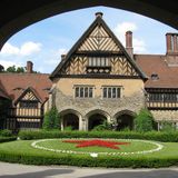 Schloss Cecilienhof (Im Neuen Garten) Historische Gedenkstätte der Potsdamer Konferenz in Potsdam