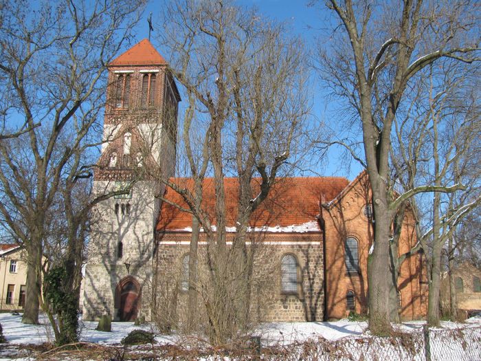 Kirche Rosenthal, Südseite.