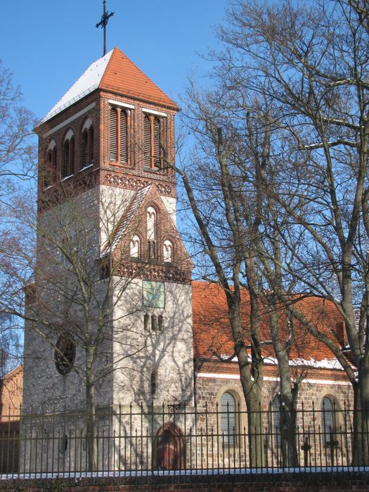 Dorfkirche Berlin-Rosenthal. Anfang 2015.:)