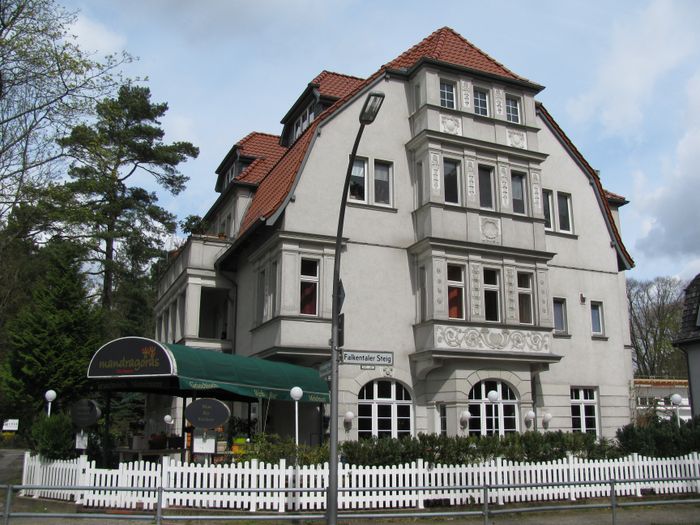 Das mandragoras-Haus in Hermsdorf.
