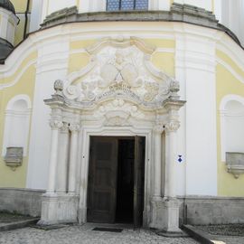 Benediktinerabtei Kloster Metten in der Abteistr. 3, Eingangsportal