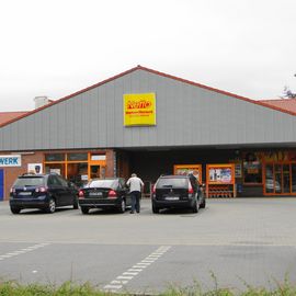 Discounter u. Einkaufsmarkt NETTO in der Beverstr. 3, Eingang