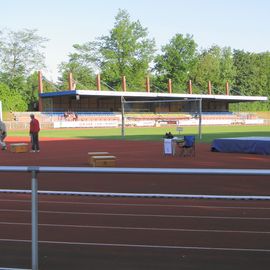 Sportzentrum Schützenstraße - Stadion in Einbeck: Diesjähriges Sportfest der BBS Einbeck, Stadion mit Tribüne