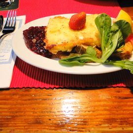 Griechisches Restaurant HELLAS in Kurzen-Geismar-Str. 29, Vorspeise: Saganaki - überbackener Ziegenkäse