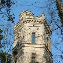 Der Bismarckturm von 1882, ein Ausflugsziel im Göttinger Hainberg