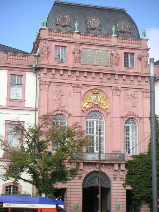 Das Schlossmuseum im Residenzschloss Darmstadt am Marktplatz 