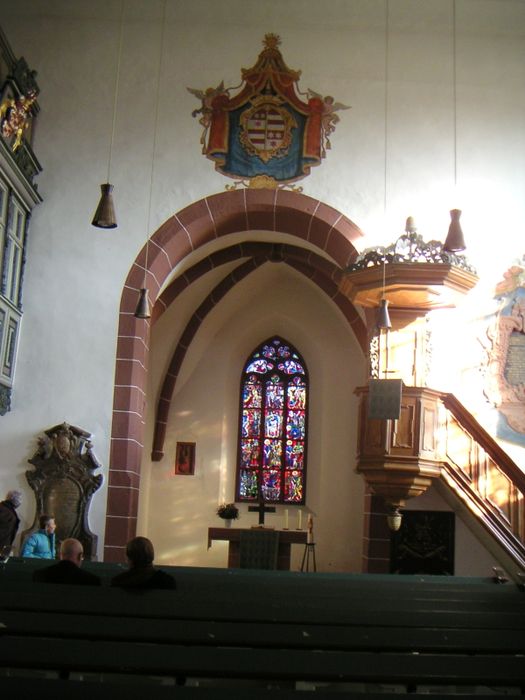 die Michaelskirche in Reichelsheim im Odenwald, Rathausplatz 1, im Inneren der Kirche