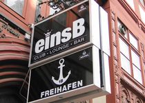 Bild zu club einsB