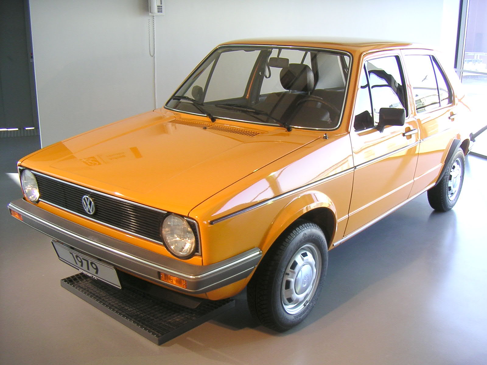 Golf I in der Autostadt Wolfsburg, Stadtbrücke