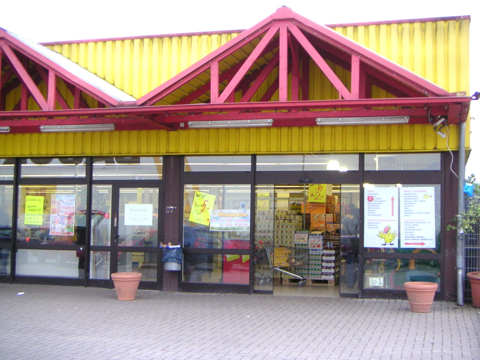 Sonderpostenmarkt Wiglo Wunderland Northeim, Eingang