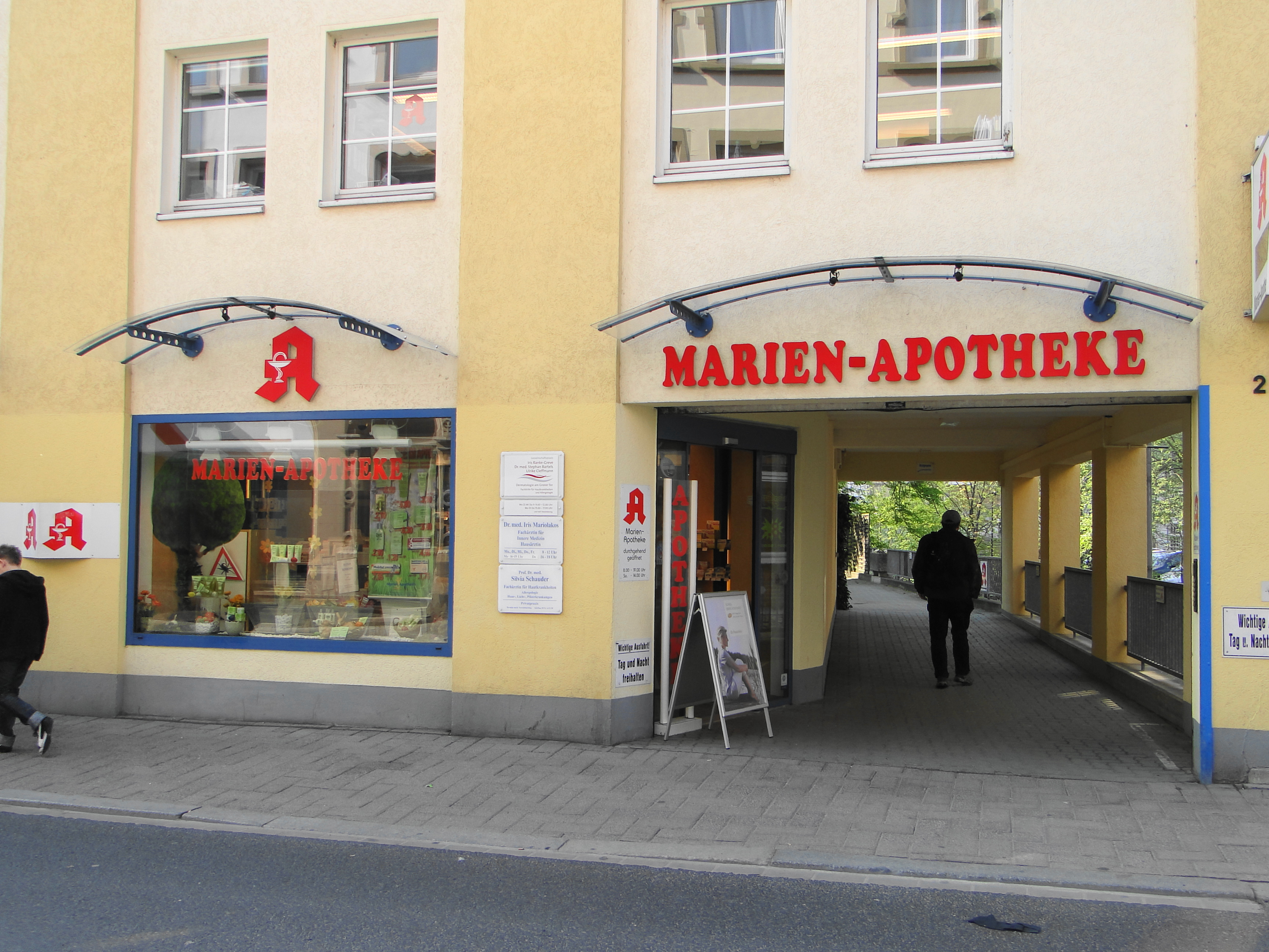 Marien Apotheke in der Groner-Tor-Str- 25