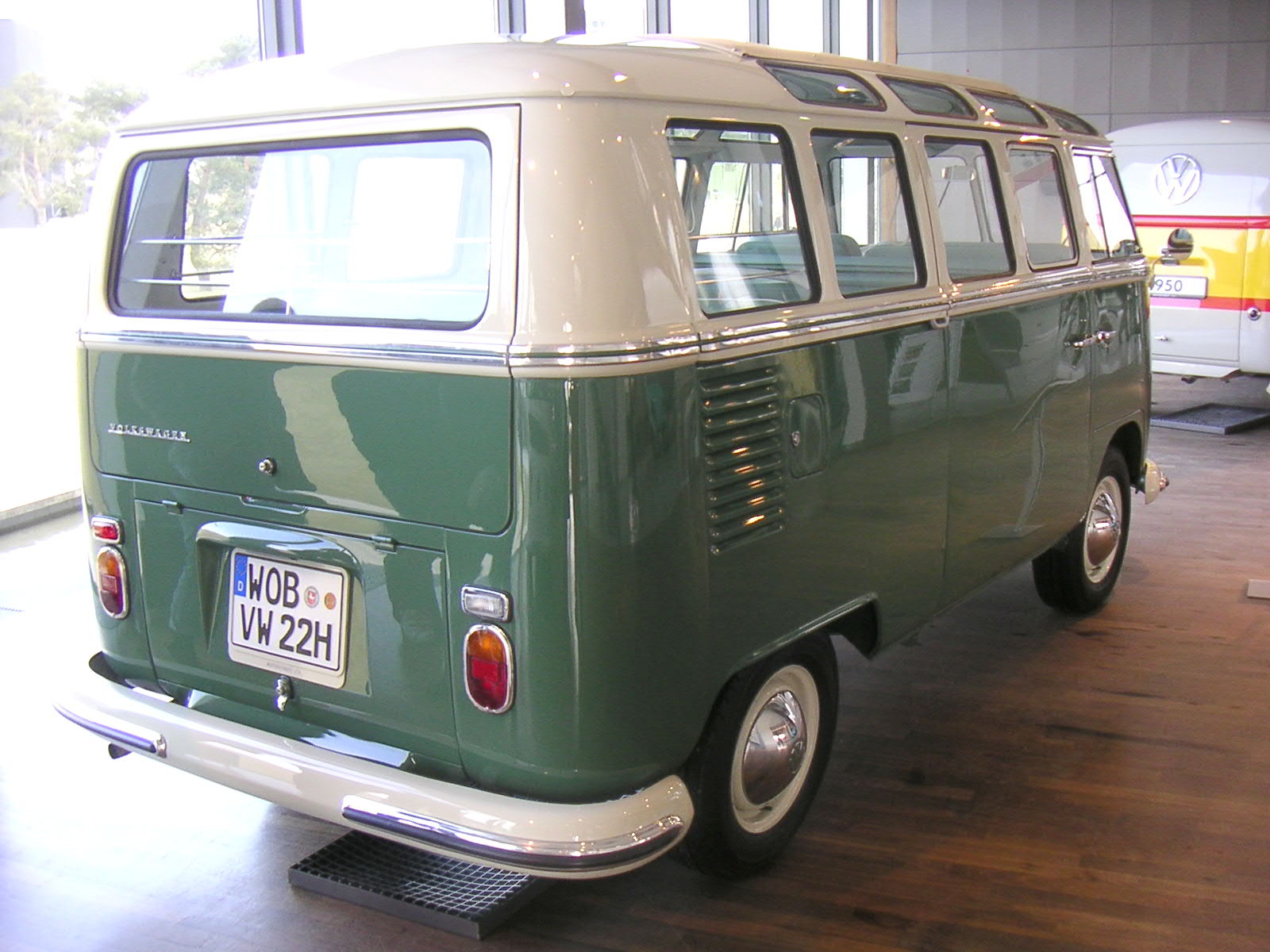 VW Samba Bus T1 schrag hinten