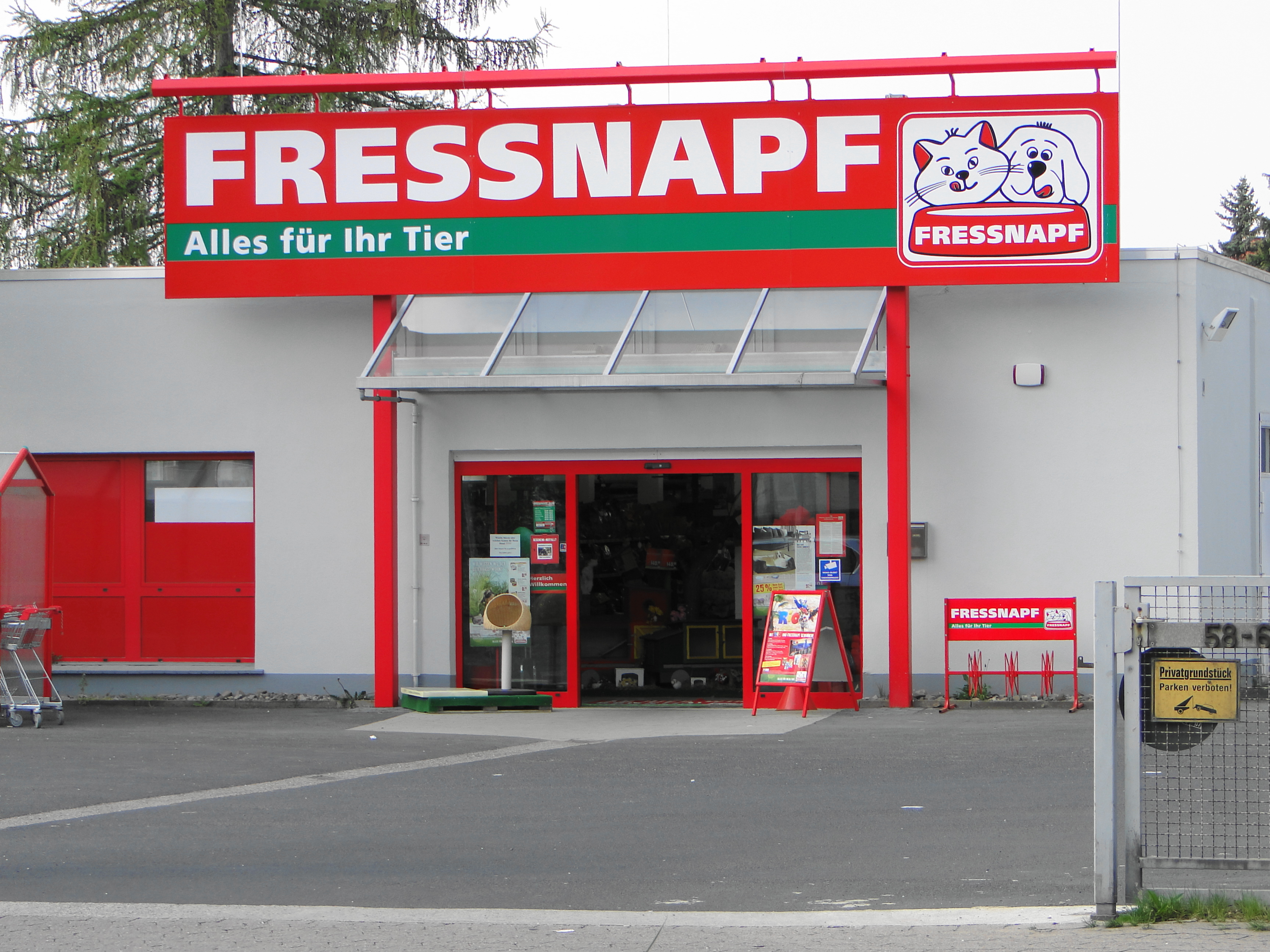 Tierbedarf FRESSNAPF in der Kasseler Landstr. 58