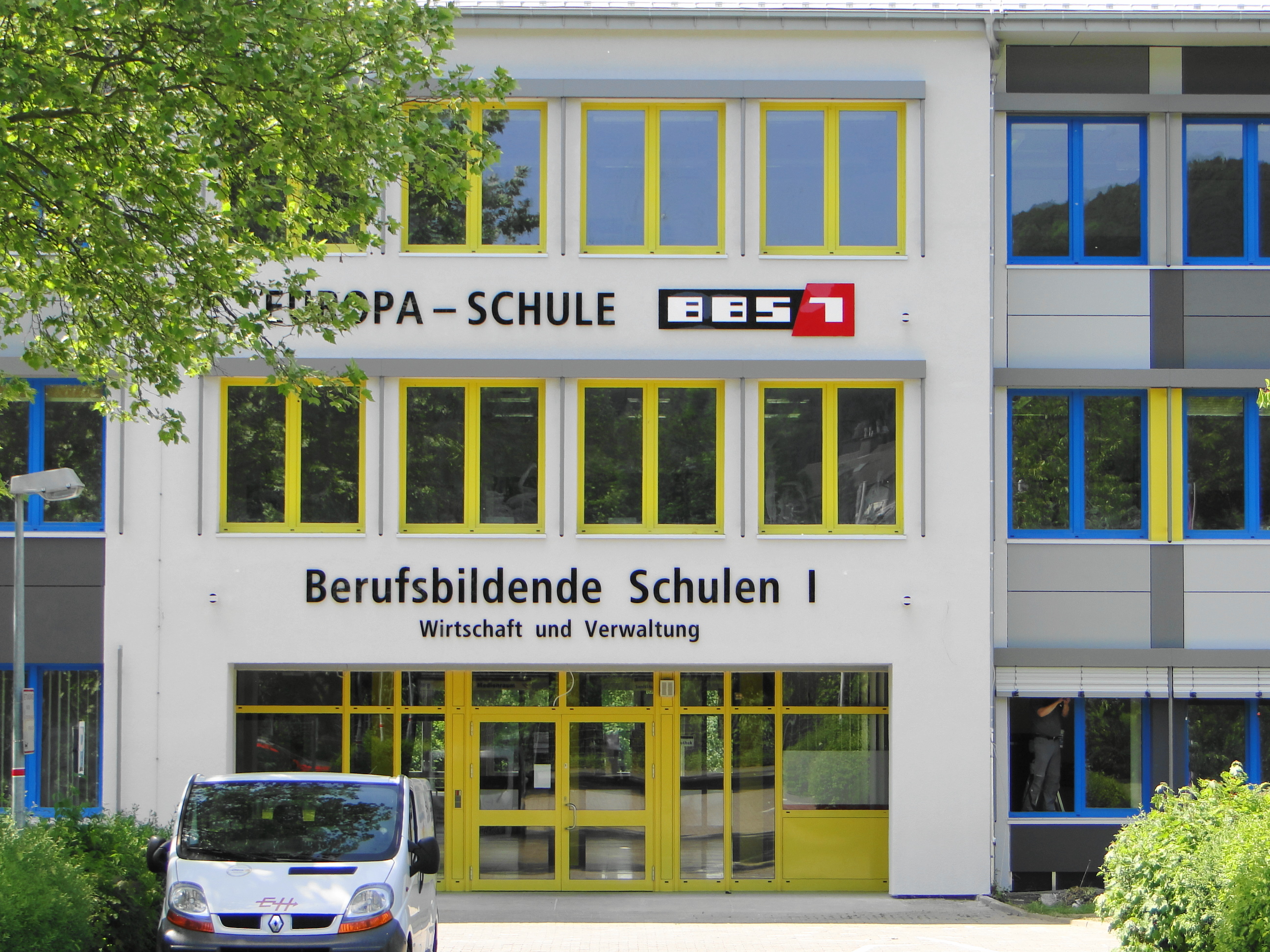 Europa-Schule BBS I Berufsbildende Schulen 1 Northeim  für Wirtschaft und Verwaltung in der Sudheimer Str. 36, Eingang