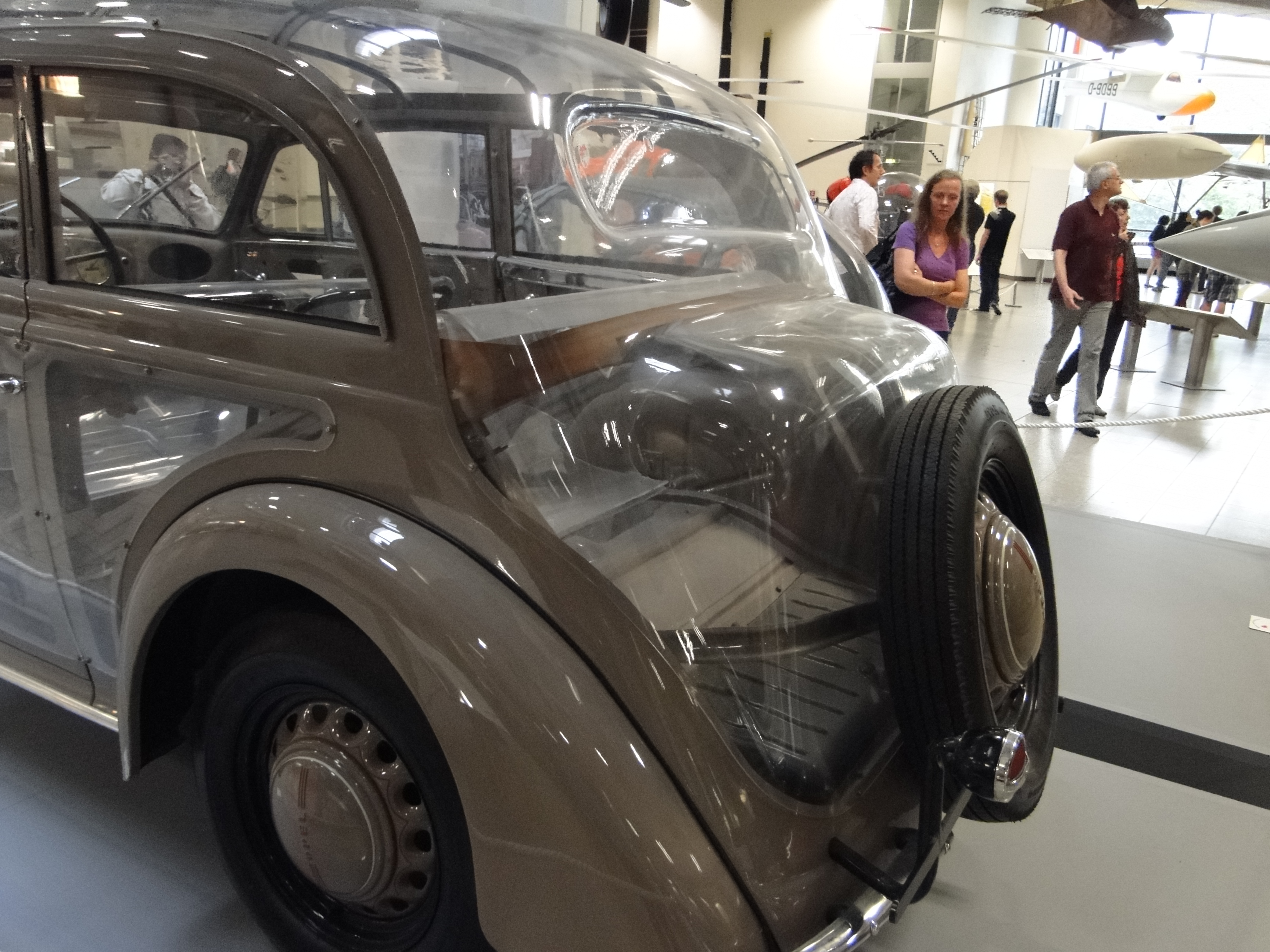 Deutsches Museum, Opel mit "Durchblick"