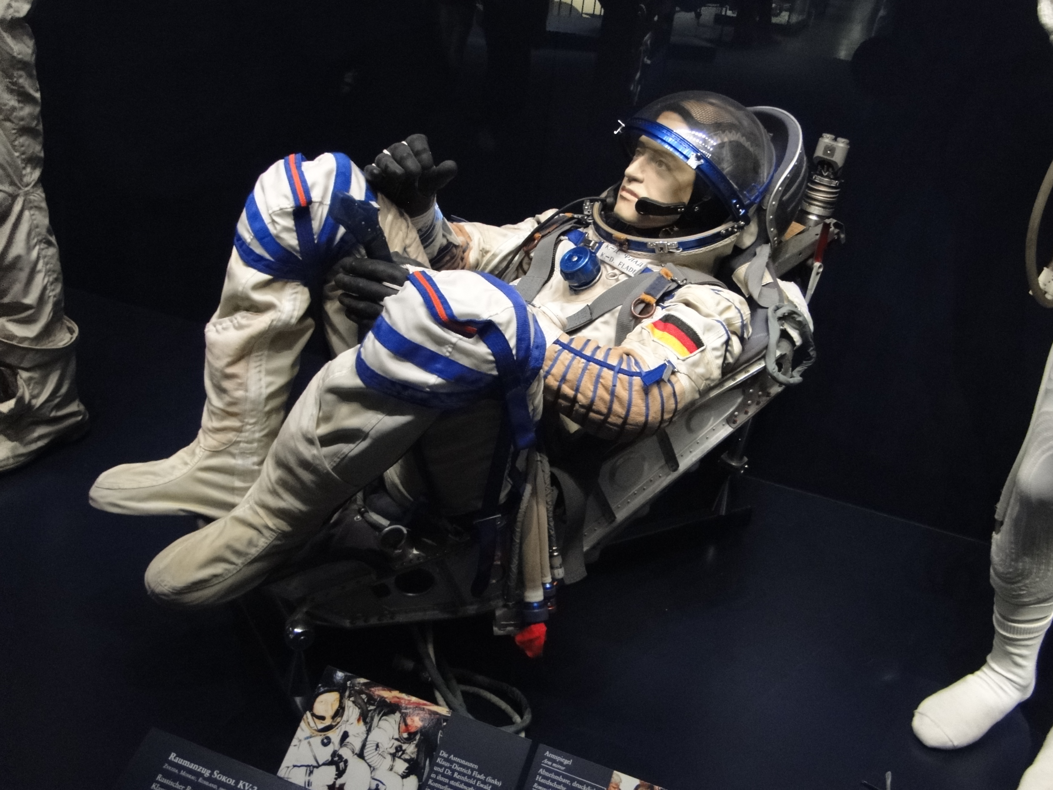 Deutsches Museum, deutscher Astronaut in russischem Raumanzug