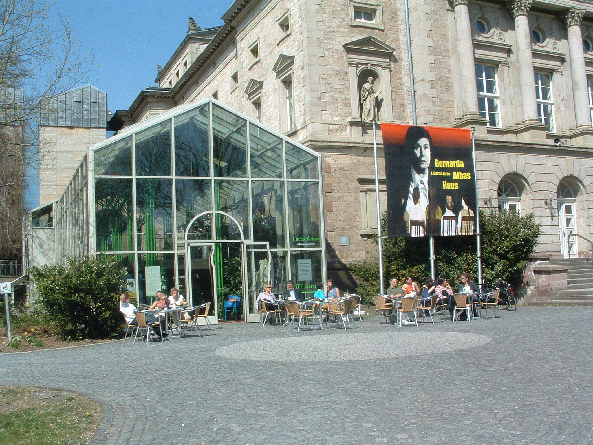 Am Deutschen Theater Göttingen, Theaterplatz 11, Theatercafe