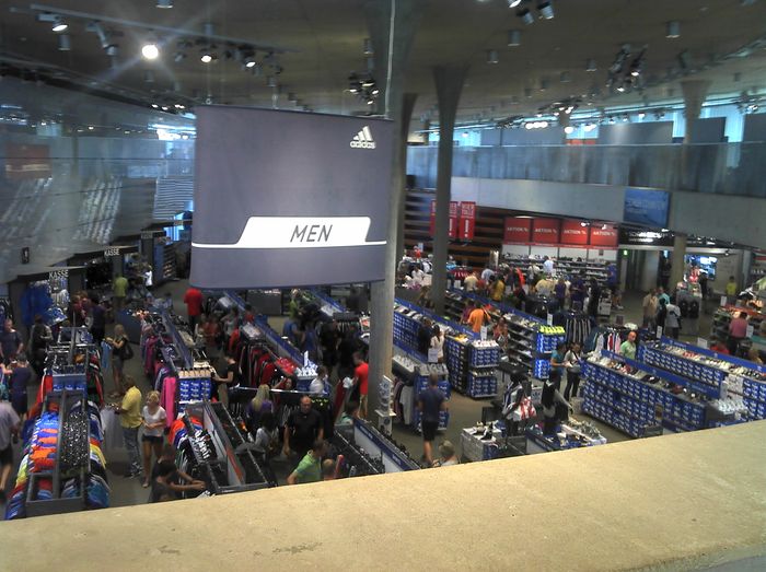 Nutzerbilder adidas Outlet Store