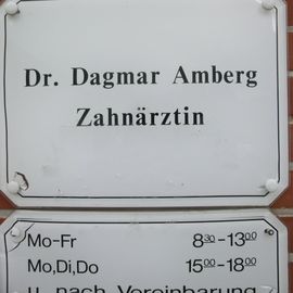 Dr. Amberg, Zahnärztin, Bad Schwartau