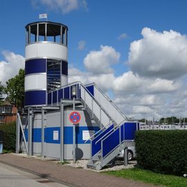 Ancora Marina, Neustadt in Holstein, Mini-Leuchtturm mit Ausguck