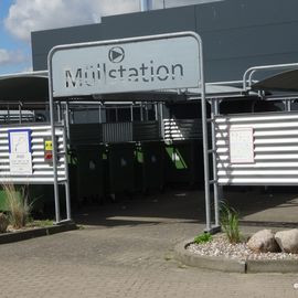 Ancora Marina, Neustadt in Holstein, eine von mehreren Müllstationen - alles vom Feinsten