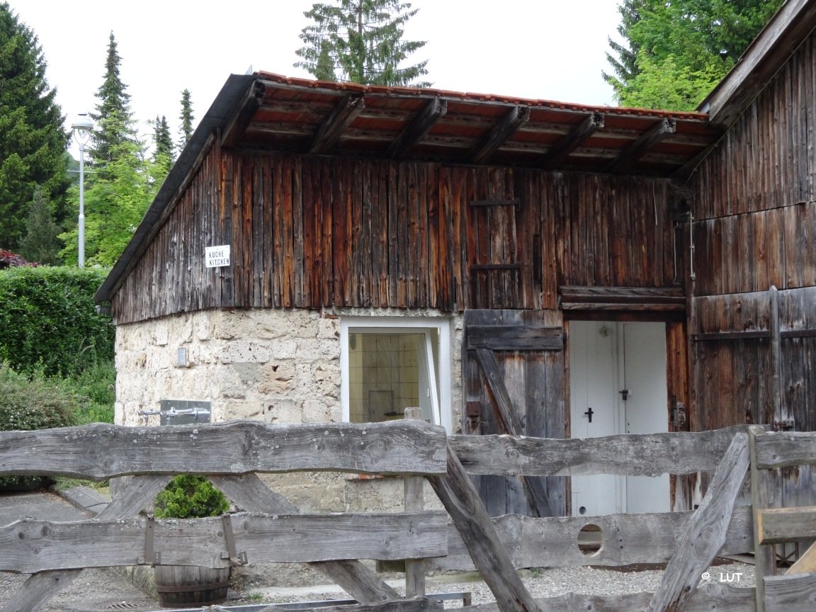 Campingplatz Pfählhof, Abwaschraum und Kochstelle, Bad Urach