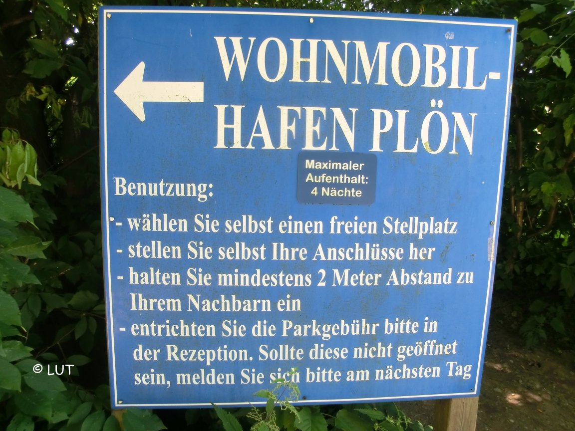 Naturcampingplatz Spitzenort, Plön, Schild Wohnmobilhafen