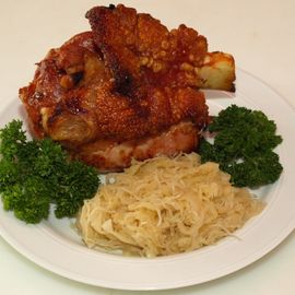 Haxen mit Sauerkraut