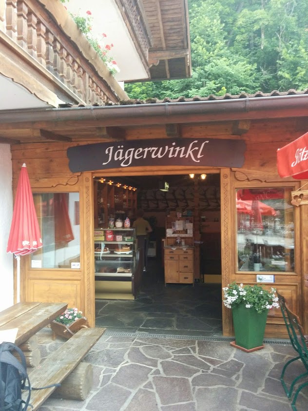 Bild 1 Cafe-Restaurant " Jägerwinkel" in Marquartstein