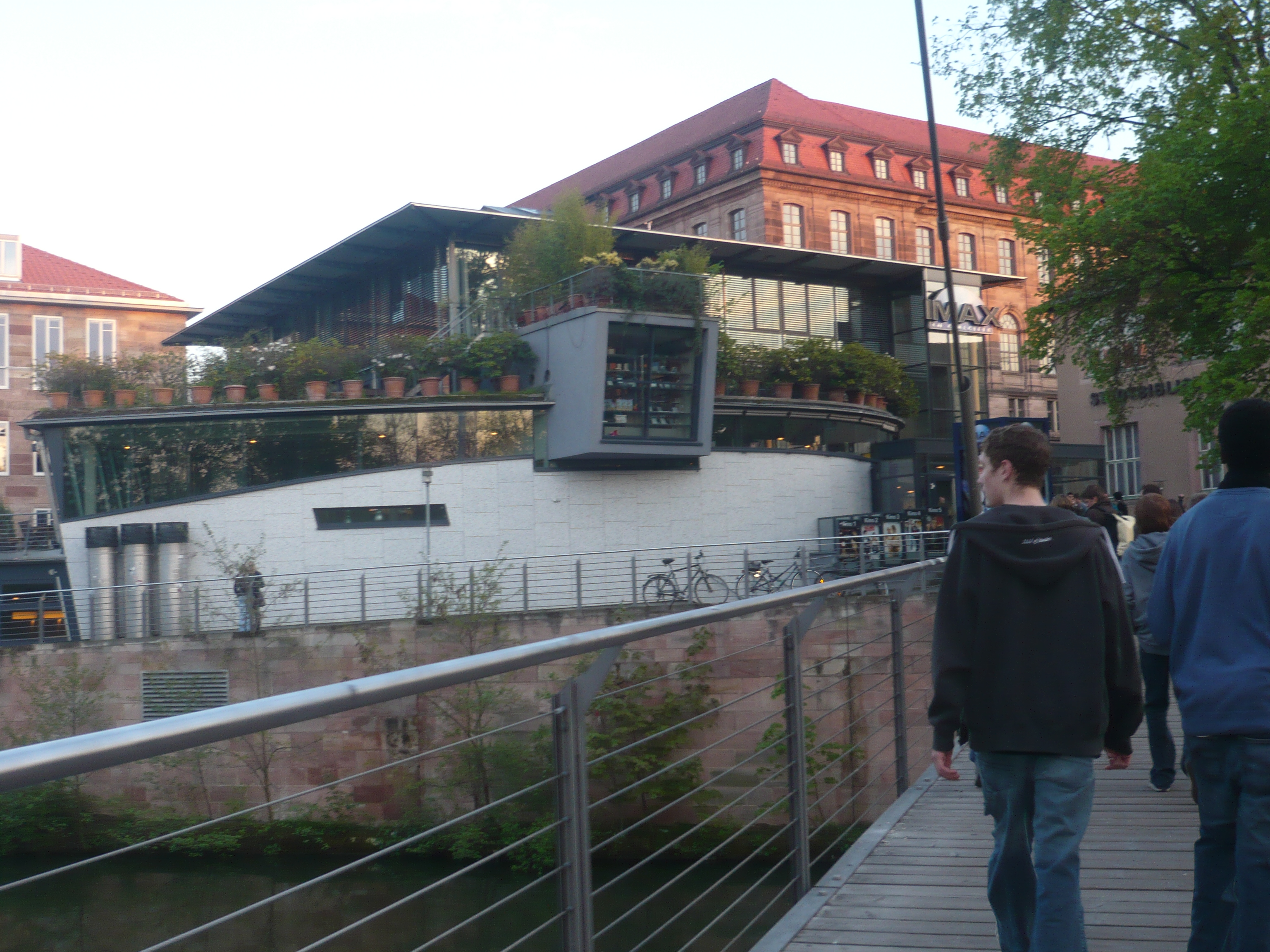 Bild 7 Cinecitta Multiplexkino Büro-Zentrale Restaurant American Diner in Nürnberg