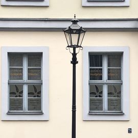 Fensterfront der Naturheilpraxis Akupunktur zur  Raucherentwöhnung Potsdam / Wannsee / Zehlendorf