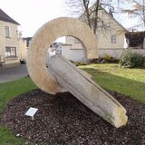 Skulptur "Zeitsprung" in Bad Buchau